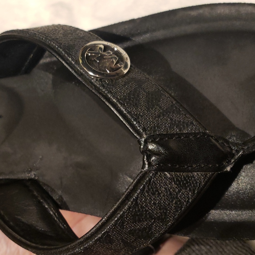 MICHAEL KORS  10 BLACK FLIP FLOP - Picture 11 of 11